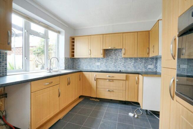 Gregory Avenue - Kitchen