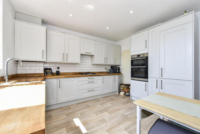 2 bed Terraced for sale Image 5