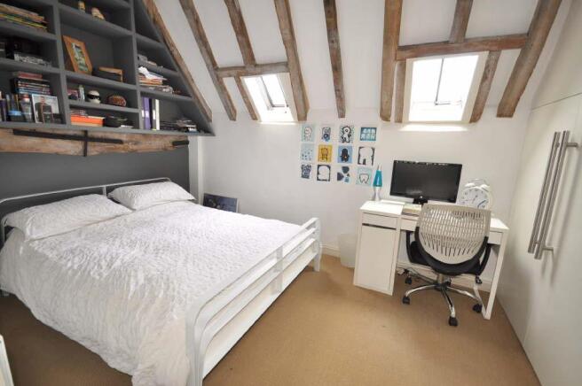 BEDROOM 2