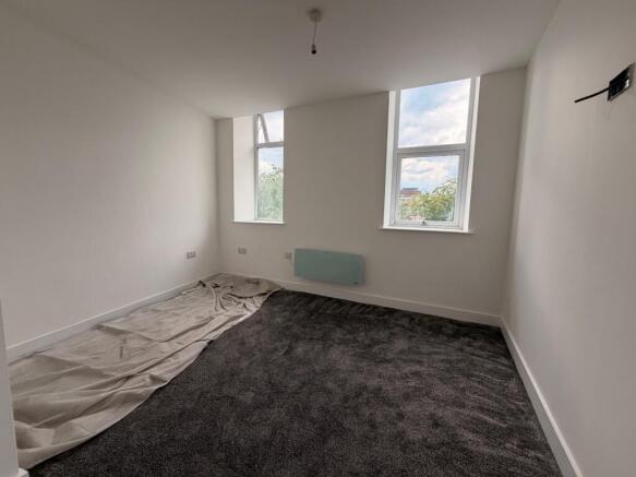 2 bed Flat to rent Image 5
