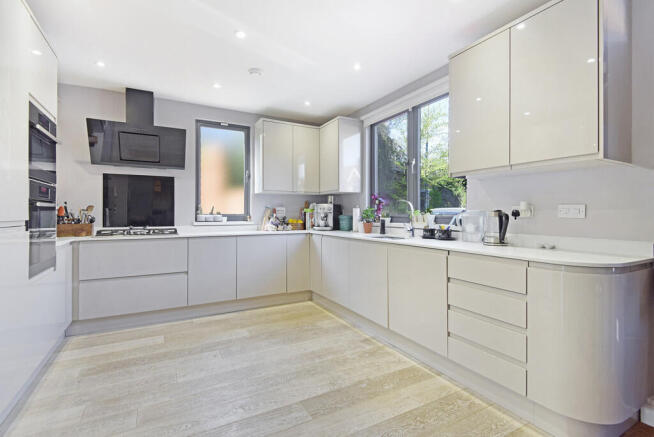 Dovercourt Gardens, Stanmore photo 4