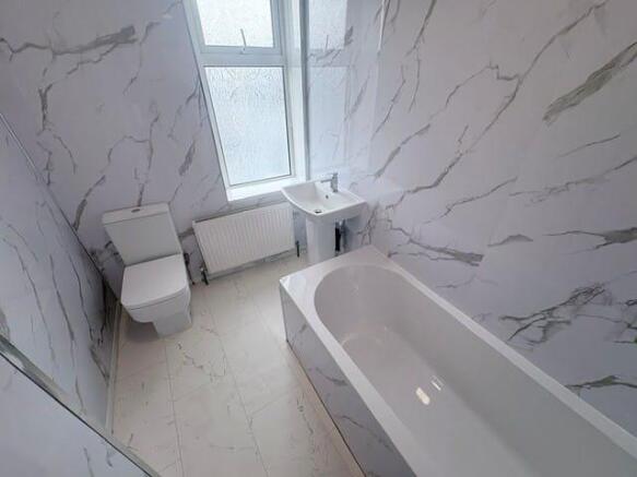 2 bed Terraced for sale Image 6