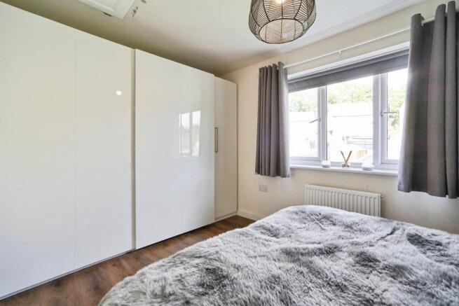 2 bed Semi-Detached for sale Image 9