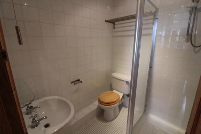 1 bed Flat to rent Image 4