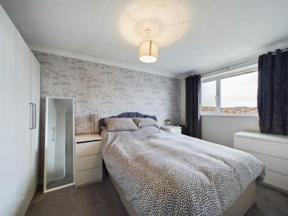 Bedroom: