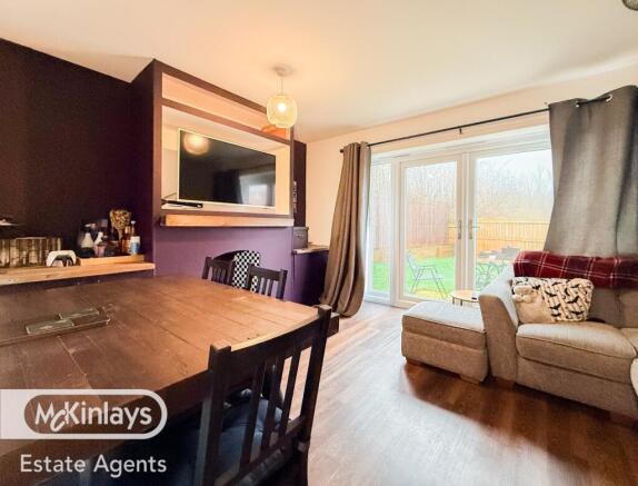 3 bedroom house, with parking and garden, Norton Fitzwarren photo 4