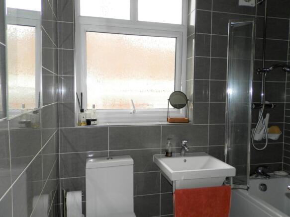 Photo 12