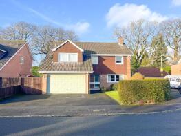 53, New Forest Drive, Brockenhurst SO42 7QT