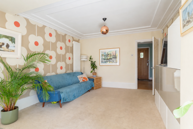 5 bed Detached for sale Image 12