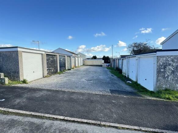 Garage: