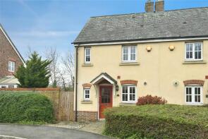 32, Acorn Gardens, Burghfield Common, Reading RG7 3GN