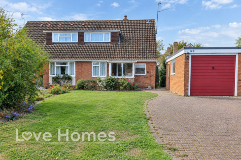 Manor Road, Barton-Le-Clay, MK45 4NU