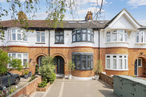 Marina Avenue, Motspur Park, New Malden, KT3