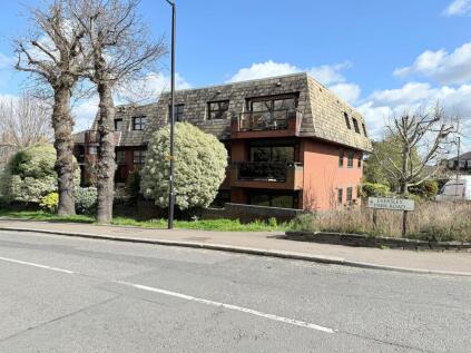 Houndsden Road, Ashwood Lodge, N21