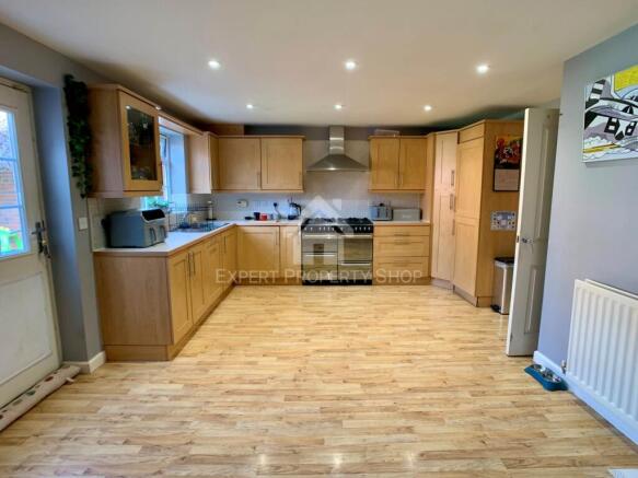 Pingle Close, Worksop photo 4
