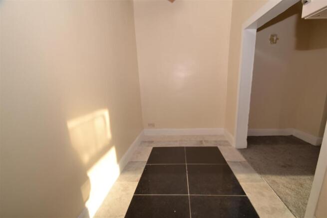 2 bed Terraced Bungalow for sale Image 12