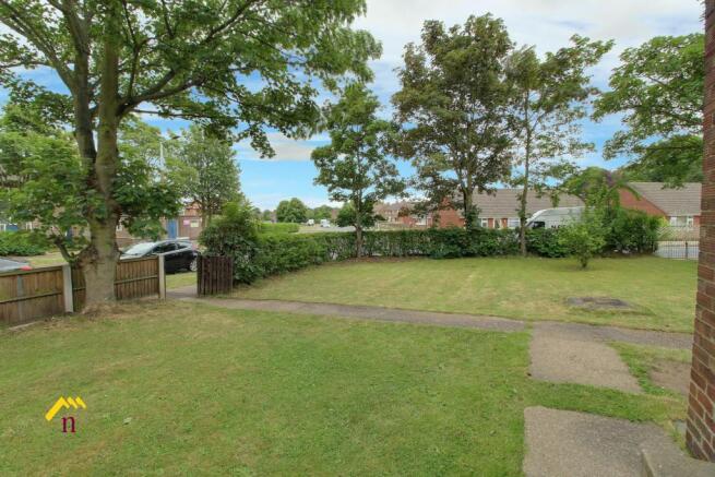 Front / Side Garden