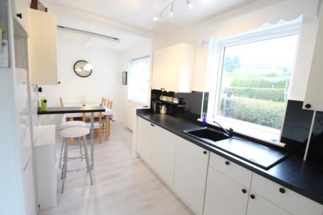 Kitchen Diner 1