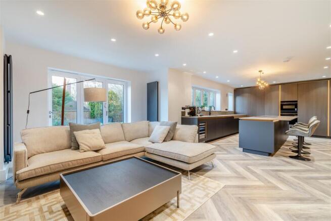8628166-interior14.jpg