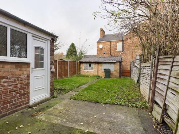3 bed Terraced for sale Image 10