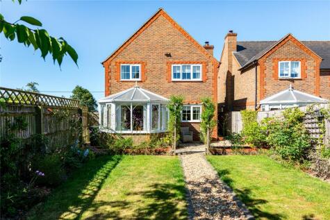 Main Road, Lacey Green, Buckinghamshire, HP27