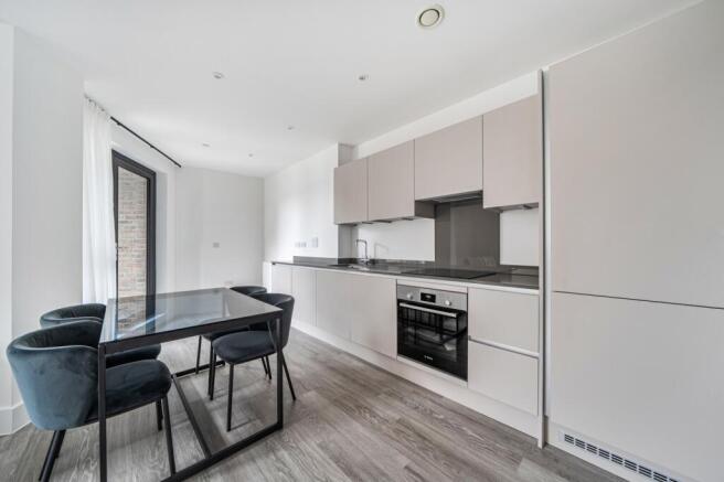 -69b27cd2b43ed-l-...