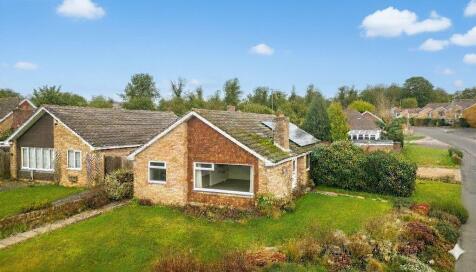 Alphington Avenue, Frimley, Camberley, Surrey, GU16