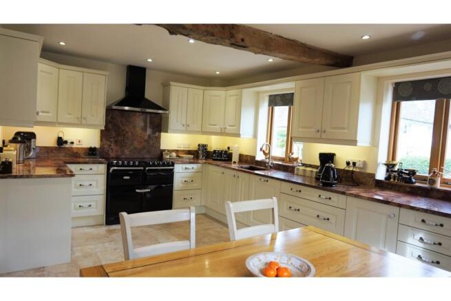 Kitchen / Breakfast