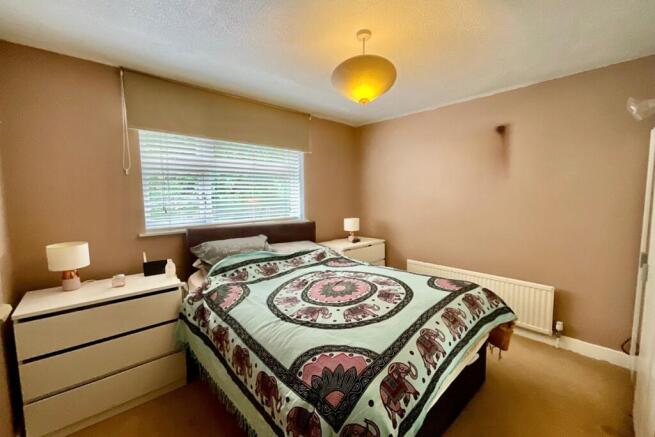 3 bed Bungalow for sale Image 9