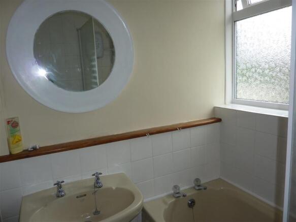 BATH ROOM