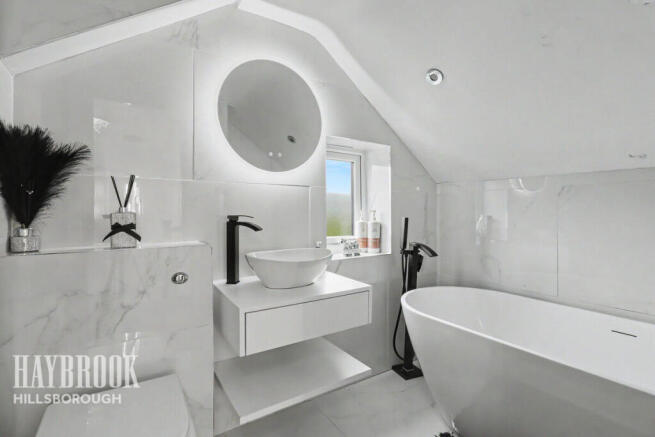 3 bed Semi-Detached for sale Image 12