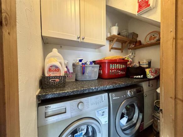 3 bed Terraced for sale Image 12