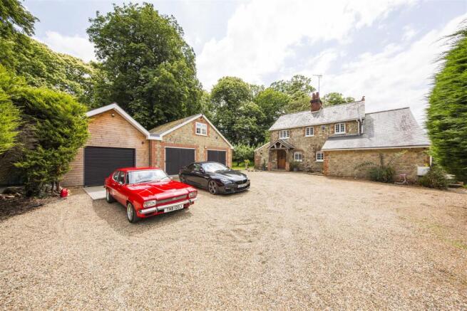 Triple Garage & Annexe