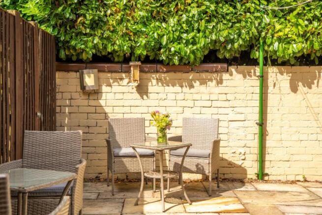 2 bed Terraced for sale Image 12