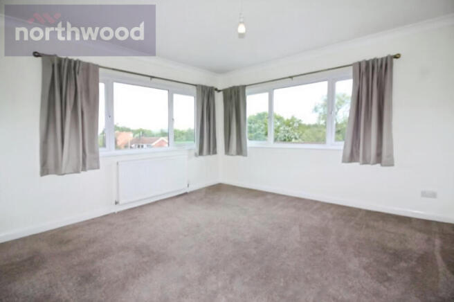2 bed Maisonette to rent Image 5