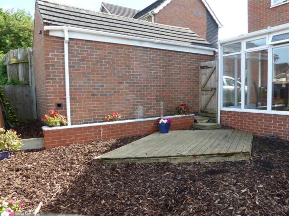 REAR GARDEN SHOWING 