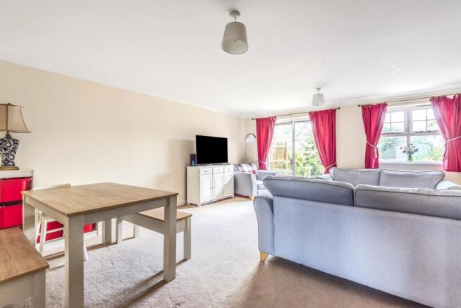 Sitting/Dining Room