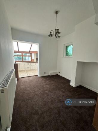 3 bed Semi-Detached to rent Image 9