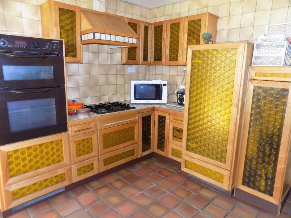 Kitchen 