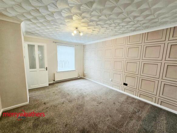3 bed Terraced to rent Image 7
