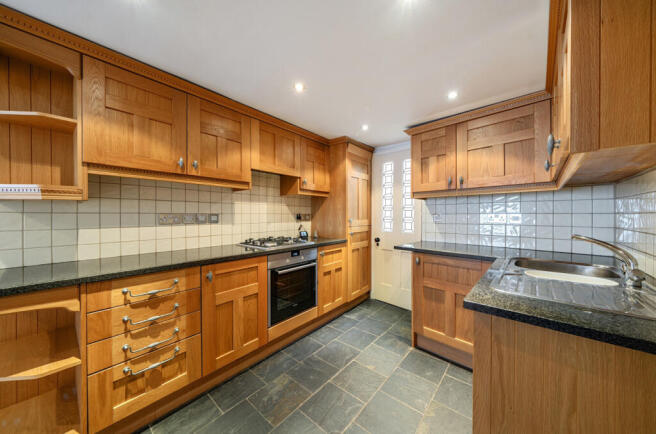 1421019-7-69b94ff...