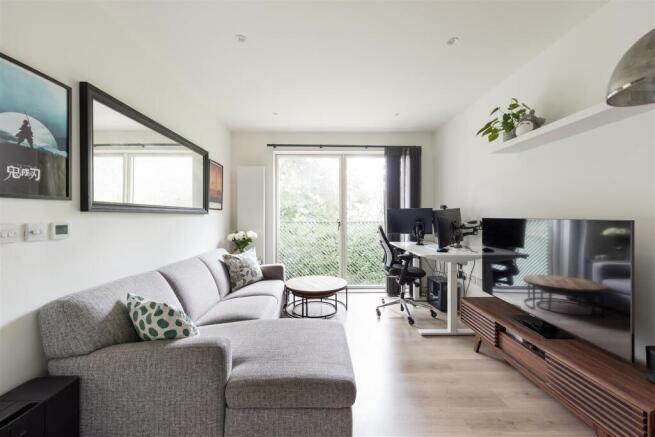Gardner Close, E11