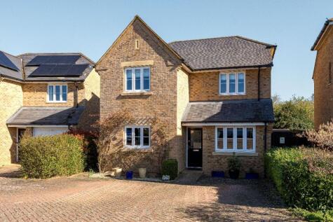 Canons Close, Bedford