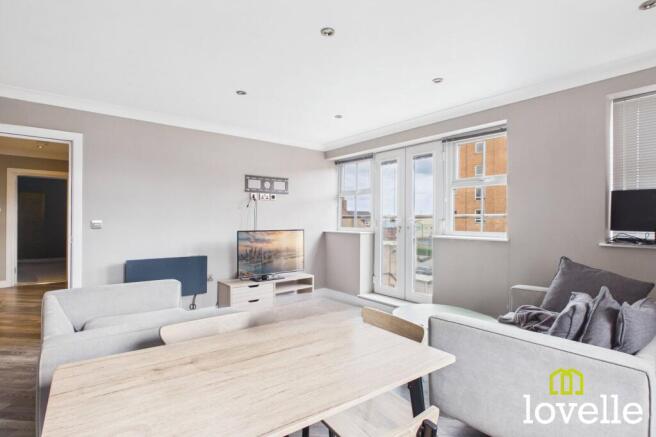 2 bed Flat for sale Image 9