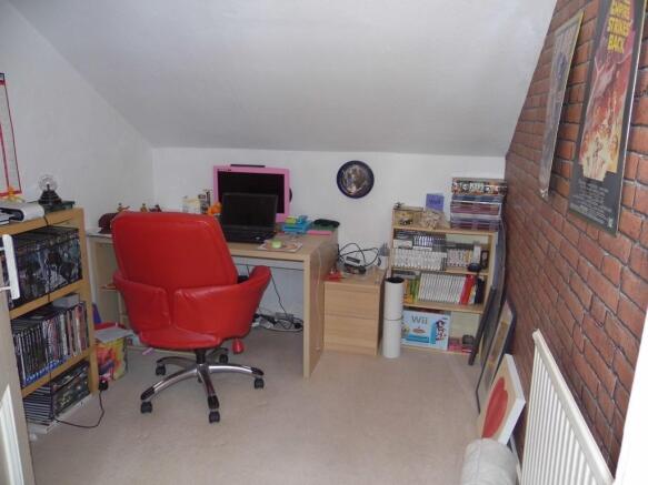 Bedroom 3 / Study