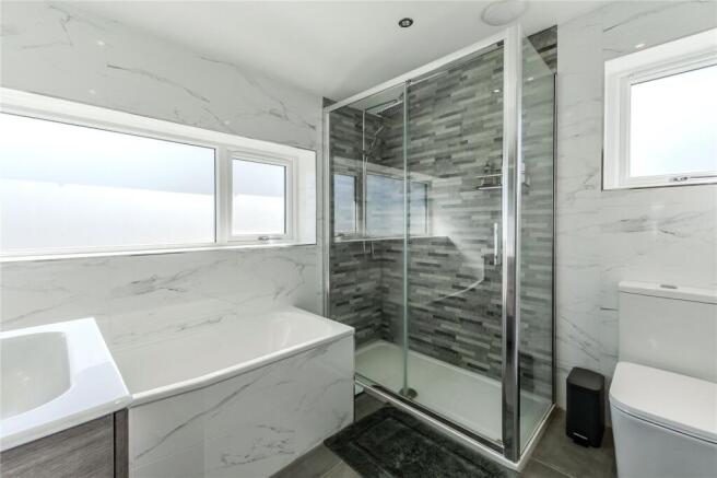3 bed Detached for sale Image 6