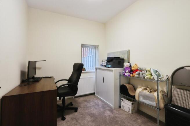 4 bed Terraced for sale Image 12