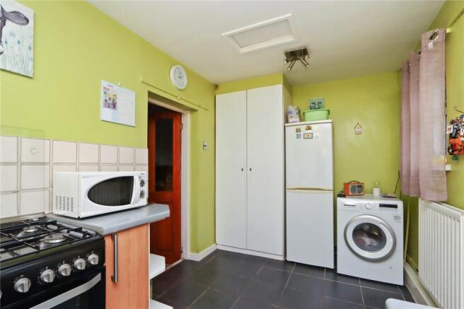 Kitchen Pic 2