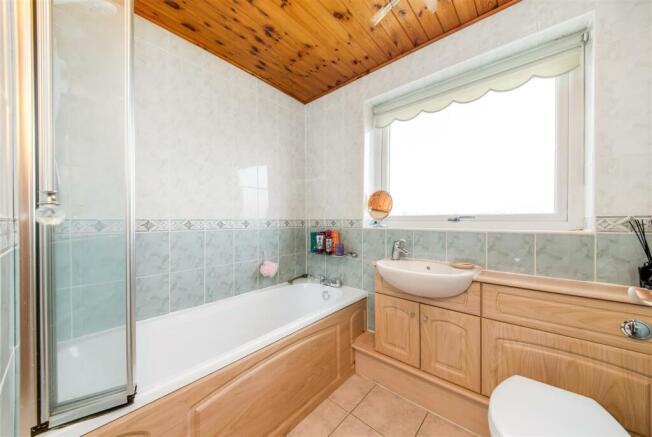 HOUSE BATHROOM