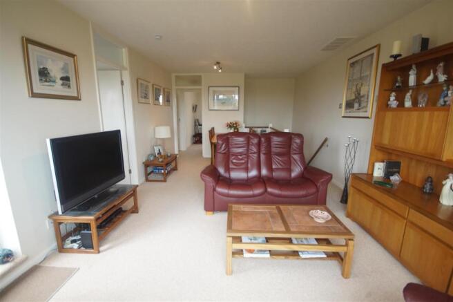 Lounge / Dining Room
